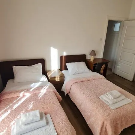 Oytam * Λευκωσία