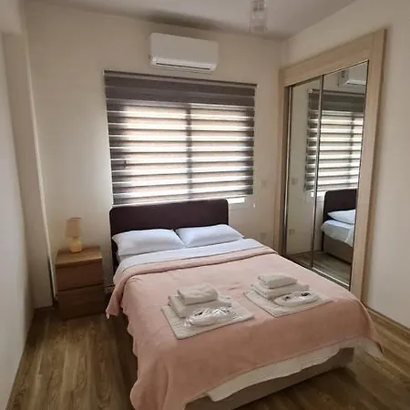 Oytam Apartment
